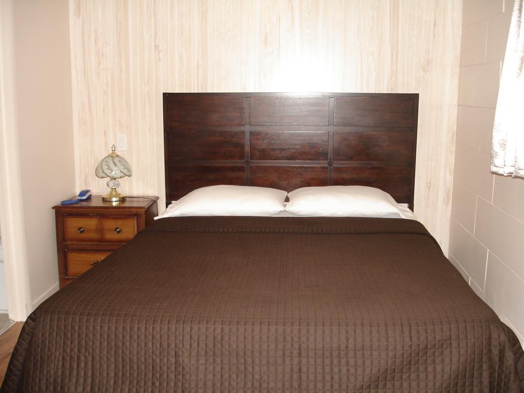 Motel Belair Rigaud ภายนอก รูปภาพ