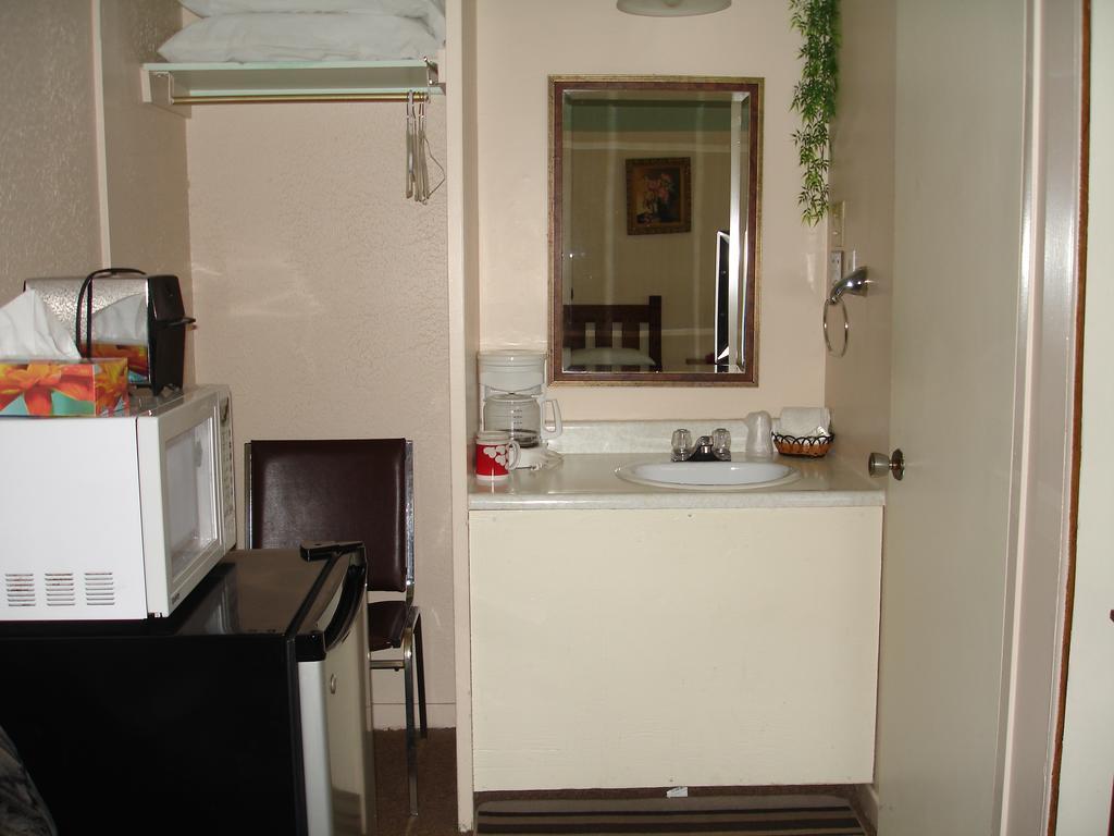 Motel Belair Rigaud ห้อง รูปภาพ