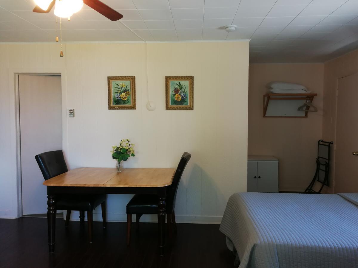 Motel Belair Rigaud ภายนอก รูปภาพ